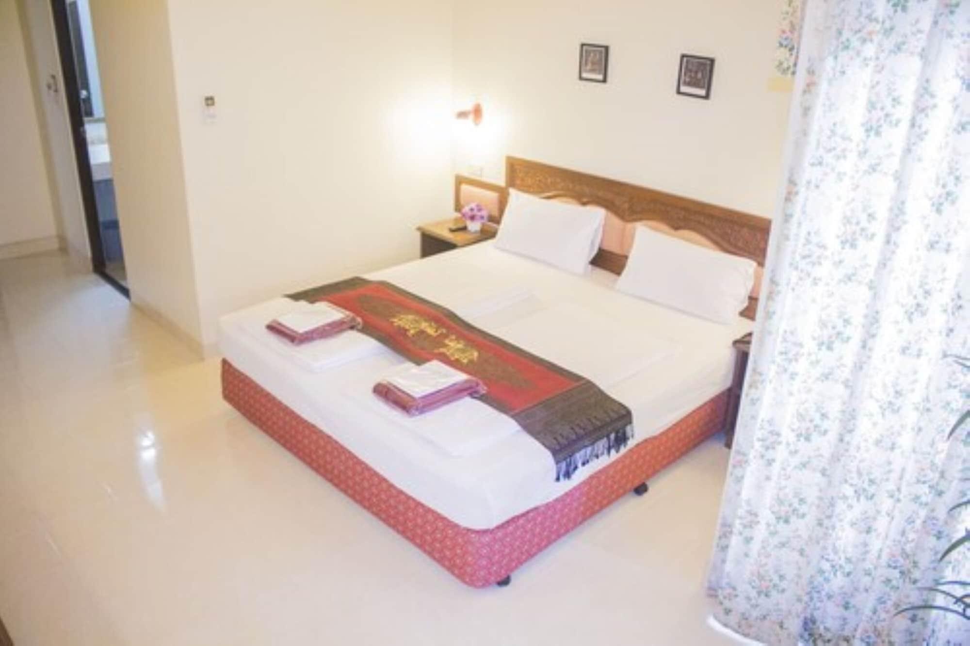 People Place Boutique In Town Hotel - Sha Extra Plus Chiang Mai Exterior foto