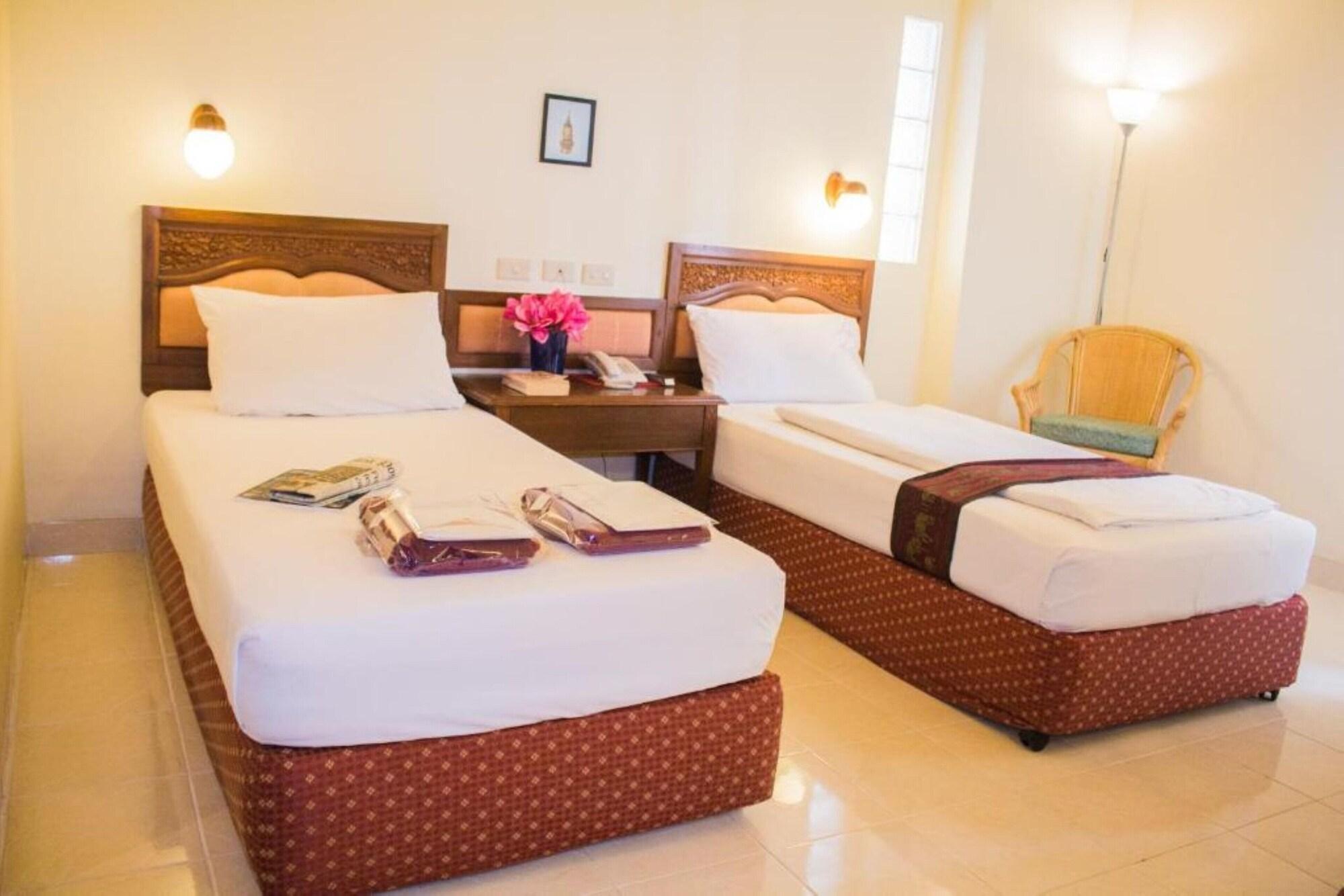 People Place Boutique In Town Hotel - Sha Extra Plus Chiang Mai Exterior foto