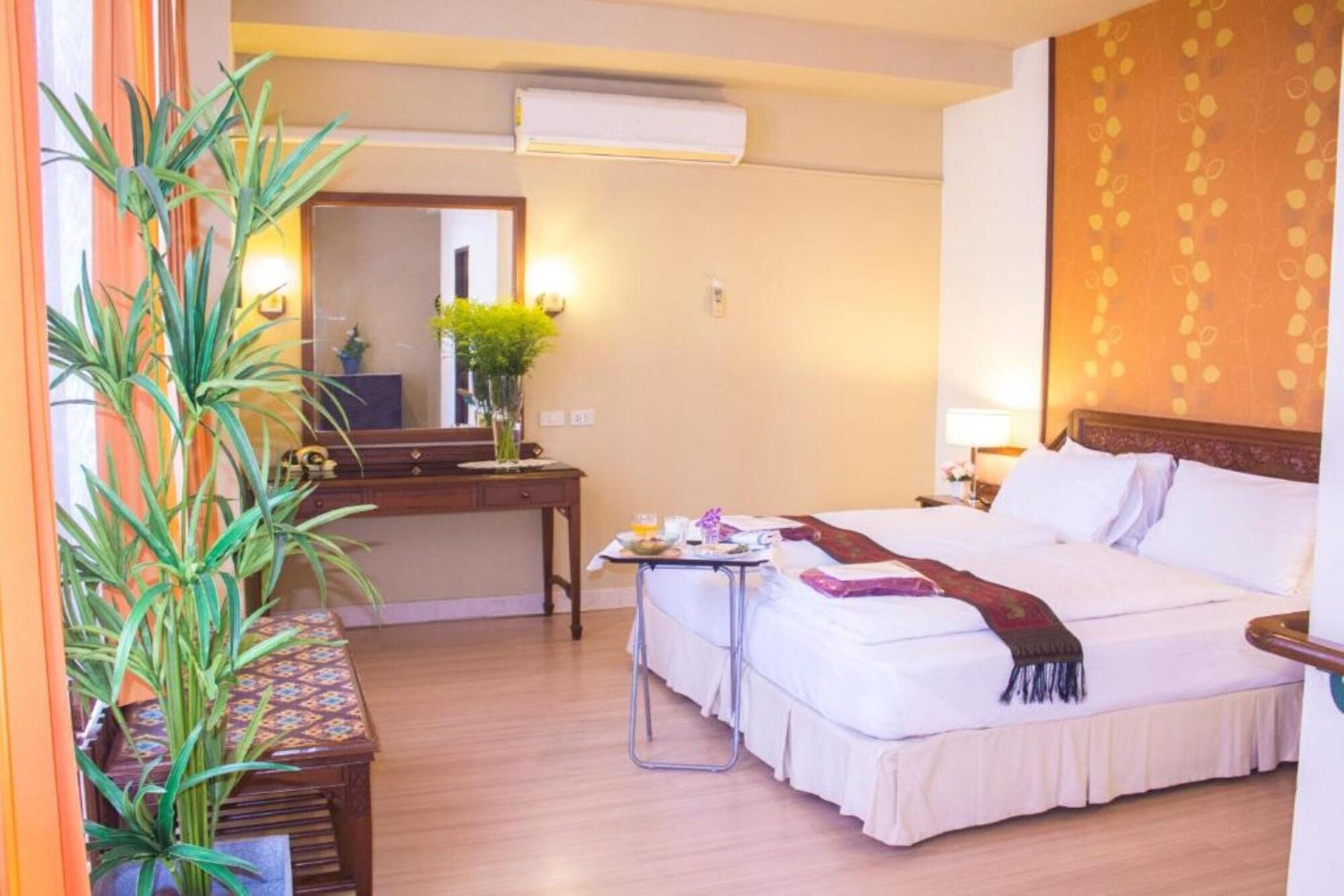People Place Boutique In Town Hotel - Sha Extra Plus Chiang Mai Exterior foto